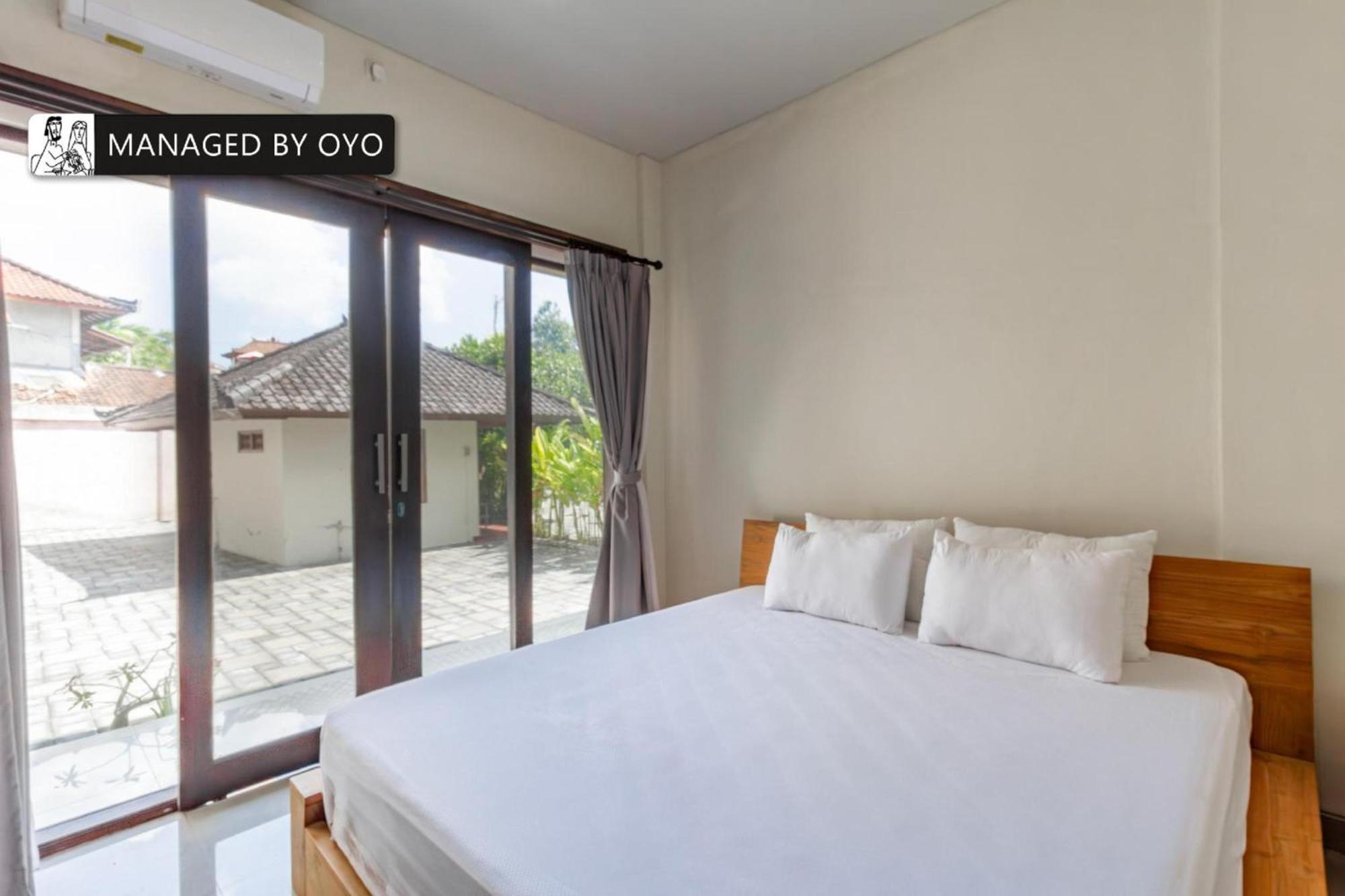 Collection O Near Seminyak Beach Formerly The Kumpi Hotel Exterior photo